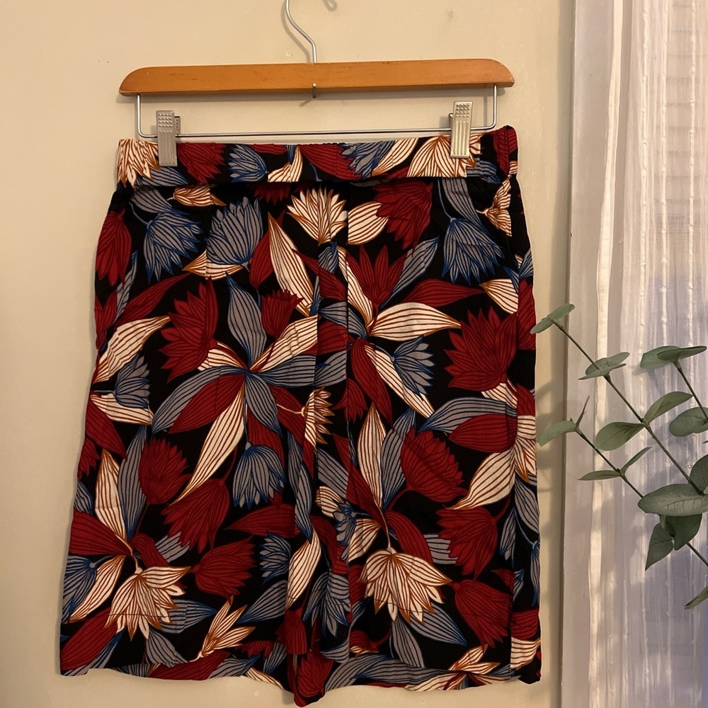 Floral Patterned Women's Skirt